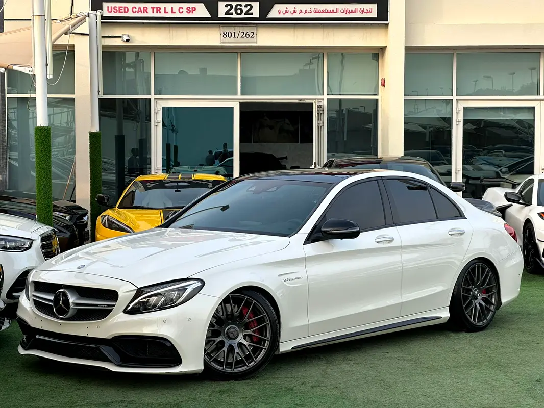 Mercedes-Benz C-Class 2017 — photo 1 of 12