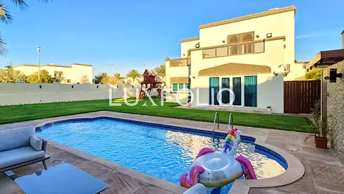 Corner Plot | Huge Layout | Luxury