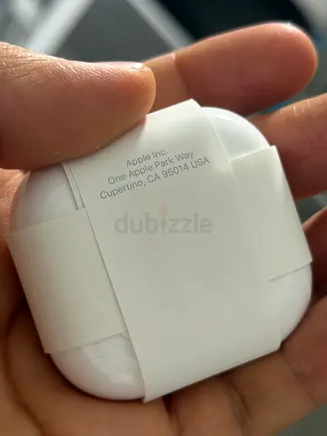 Apple AirPods 4th gen