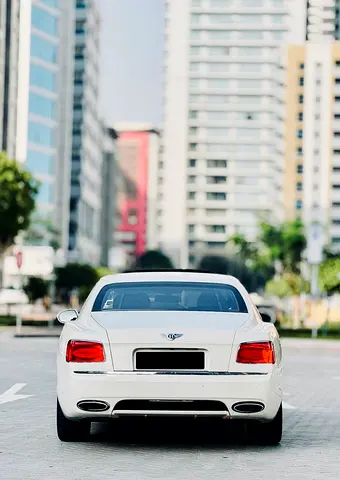 Bentley Flying Spur W12 2015 - GCC Specs - Impeccable Condition