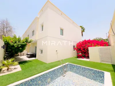 Modern Upgraded Villa | Private pool | Public park