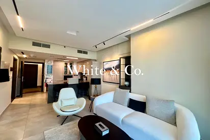 FULLY FURNISHED | BALCONY | UPGRADED