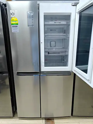 LG interview Fridge freezer sibe by side Door