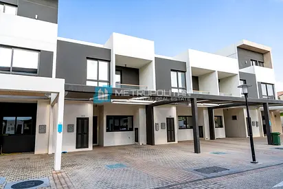 Huge Garden | Ready to Move | High End Finishes