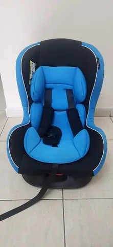 Blue Infant/Toddler Car Seat (5-Point Harness) - Good Condition