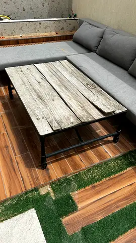 Industrial wood-plank coffee table (iron) heavy