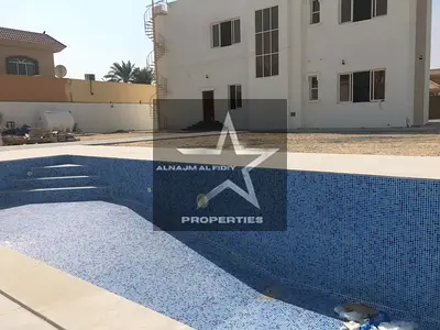 Modern beauty IExquisite Pool and garden I Complete outside quarters I Best price