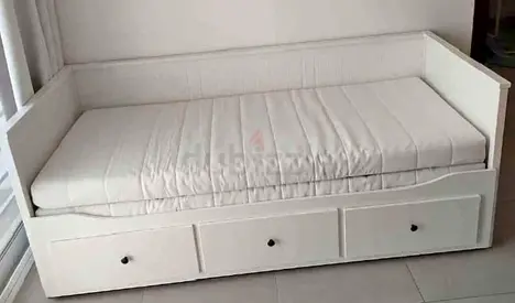 IKEA Hamnes Day bed with 3 storage drawers underneath and with 2 IKEA mattresses is available in exc