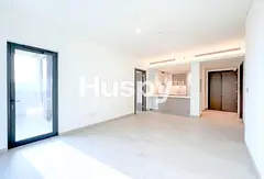Corner Unit | Large Layout | Vacant on Transfer