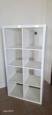 White 8-cube shelving unit / bookcase - good condition