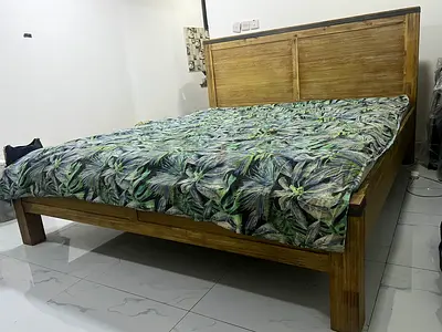 SOLID ACACIA WOOD BED with Mattress