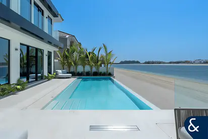 Unreal Deal | 3 Floors | Fully Upgraded