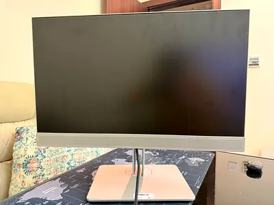 LED computer monitor with built-in speaker and adjustable stand