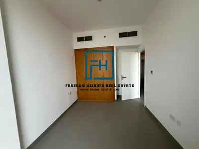 شقة جديدة كلياً مكونة من غرفة نوم واحدة متاحة للإيجار في مجمع الممشى السكني بالشارقة
