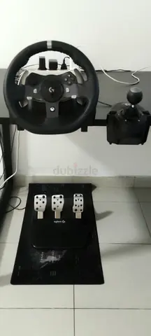 **PRICE NEGOTIABLE**Logitech G920 with pedals and shifter