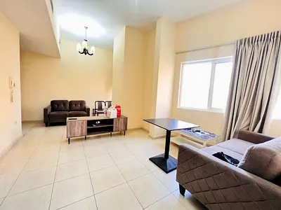 Spacious Unit | Prime Location| Community Views
