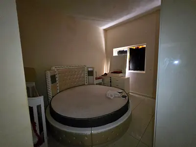 One-bedroom apartment with a living room - Ajman, UAE - Central air conditioning - Central gas - Family accommodation