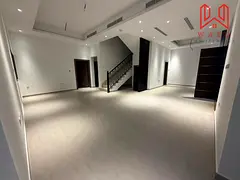 Spacious 5-bedroom villa || Modern Design || Prime Area ||