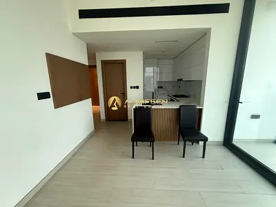 Unfurnished | Open Kitchen | Spacious Unit