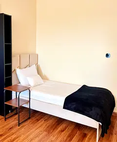 COZY BED FOR LADIES.
