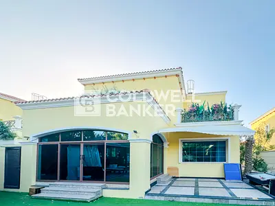 Vacant Now | Large Villa | Pool + Jacuzzi + Sauna