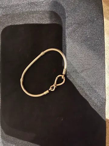 price negotiable - Pandora infinity bracelet silver, worn once, with box