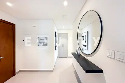 Upgraded Unit I Fully Furnished I Large Layout