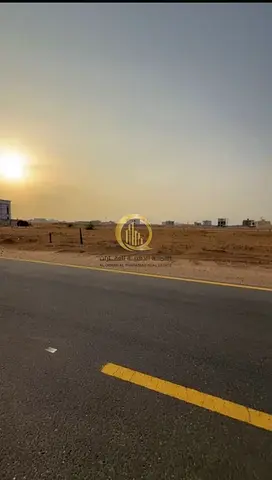 ارض سكني تجاري في منطقه حي الدبدبه جنوب {بساتين الزبير } ضاحيه الرحمانيه  مساحه 5813 قدم مربع  علي شارع 54 متر مقابل الرحمانيه