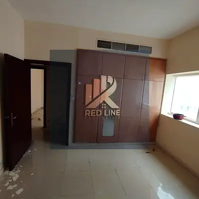 غرفة وصالة مميزة في النهدة – تكييف مركزي وخزائن حائط بسعر رائع ودفعات مريحة