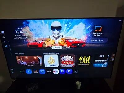 Like new 55 inch Samsung Smart TV ,2024 model with box