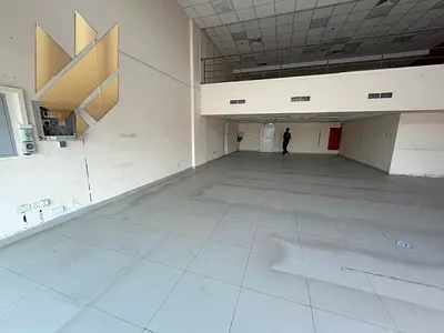 New commercial shops for rent in Industrial Area 15 with a strategic location and modern finishes.