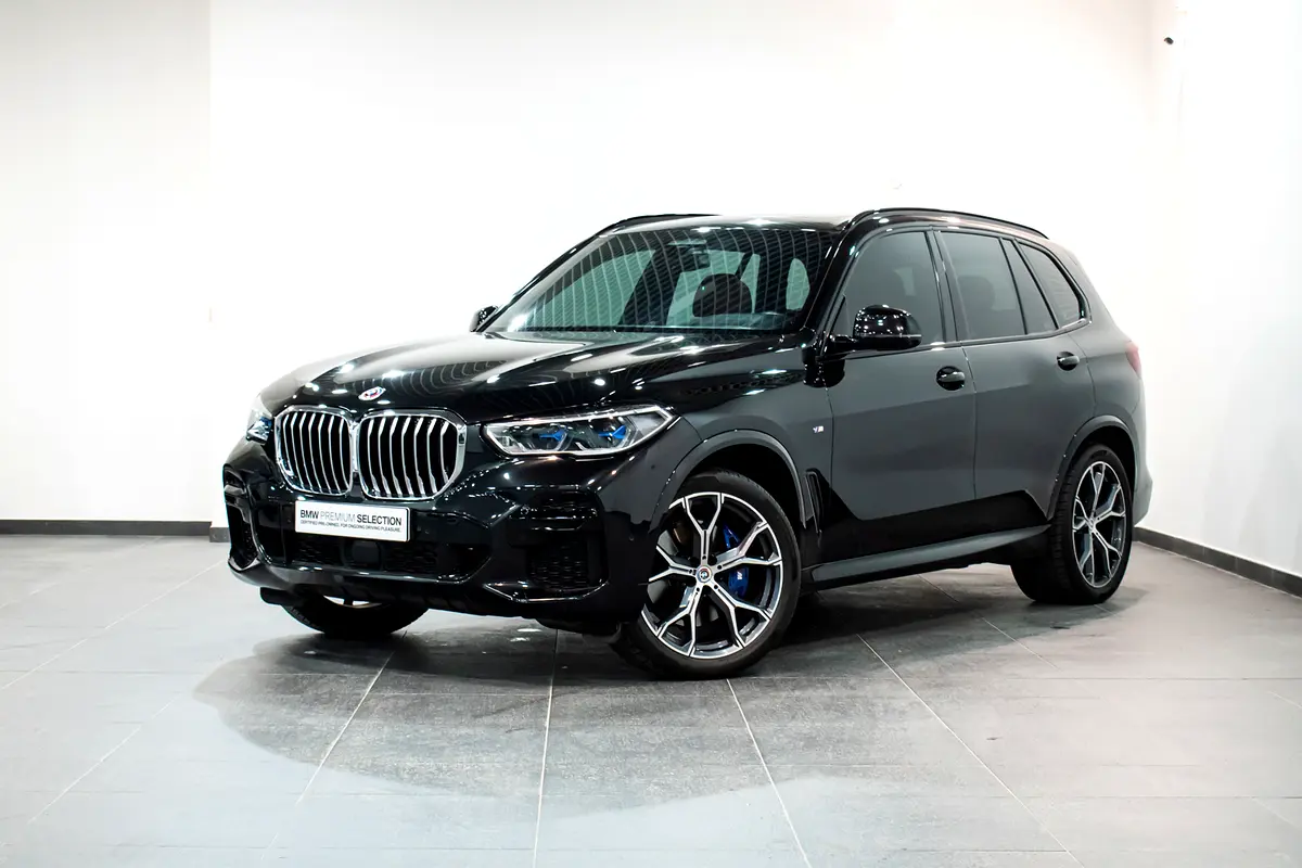 BMW X5 2023 — photo 1 of 14