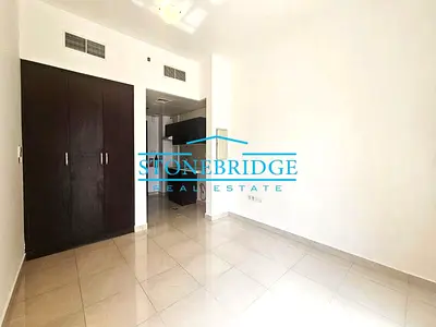 جاهز للسكن | بحالة جيدة | بدون شرفة | مشرقة