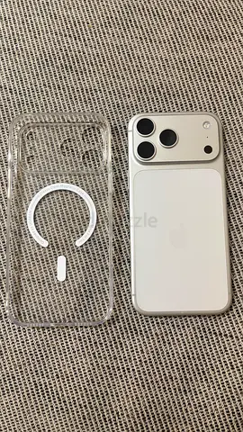 iPhone 17 Pro Max 256GB White + Free Clear Case