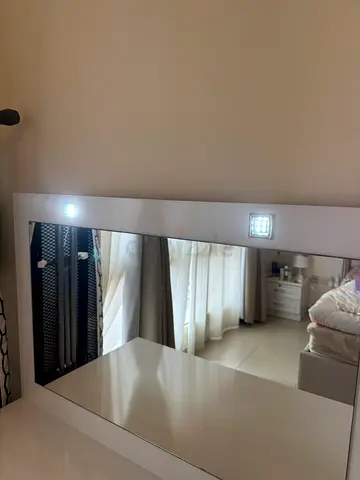 Dressing table / Make up table