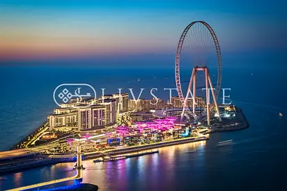 Fully Furnished | Luxurious 1 BHK | Paranomic Sea View