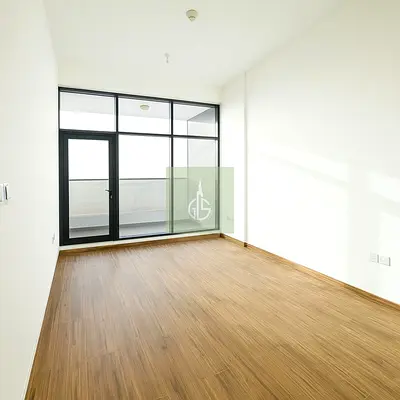 2 Bedroom Duplex with Premium Location