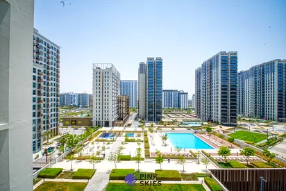 Quiet Community | 0% Commission | High Speed WIFI
