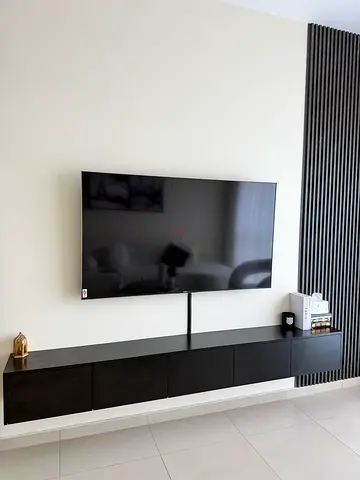 Modern and black TV Wall Unit bench