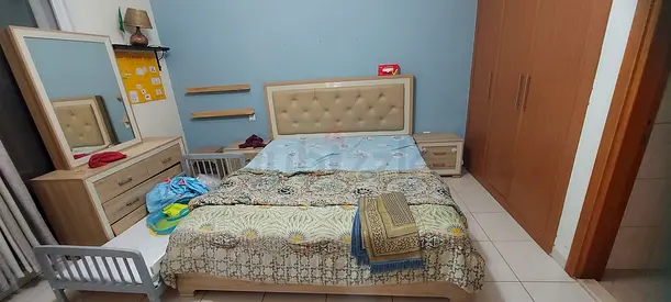 Stylish KING Bed Set with dressing table Mirror and Nightstands