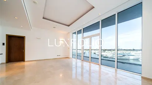 Sea View | Modern | Bright