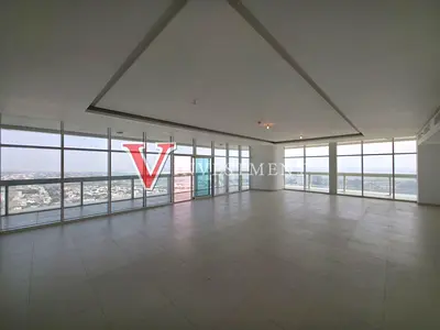 Your Dream Home Awaits – Modern 4-Bedroom Sea View