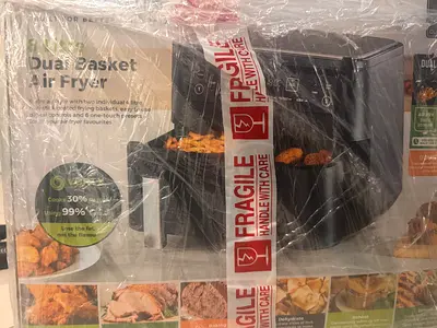 Dual air fryer by Tower