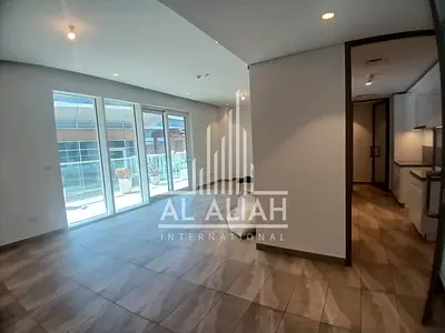 Luxurious Full Sea View 3BHK with Maid | Balcony & Parking