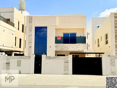 فيلا من المالك مباشر تشطيب شخصي ع شارع رئيسي قريب جميع الخدمات تملك حر لجميع الجنسيات وبدون دفعة مقدمة في أرقي مناطق عجمان.