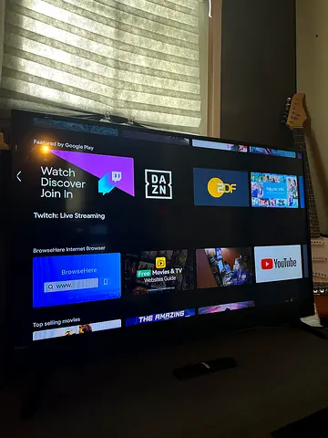 Like new Philips 42 Inch Smart TV
