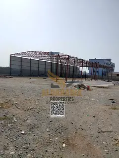 An excellent opportunity for companies seeking a spacious and well-located industrial yard in one of