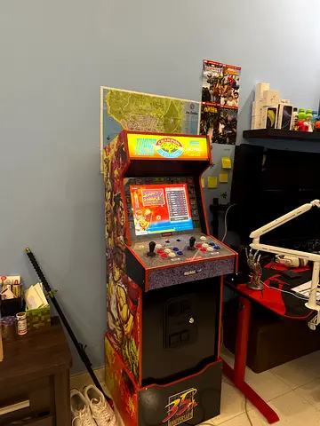 Arcade1Up Street Fighter WiFi Arcade Machine – 14 Games – Like New