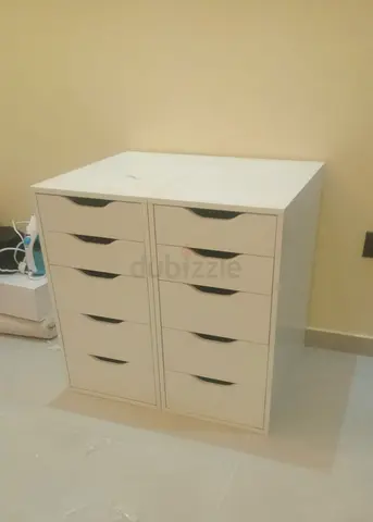 Alex drawer unit