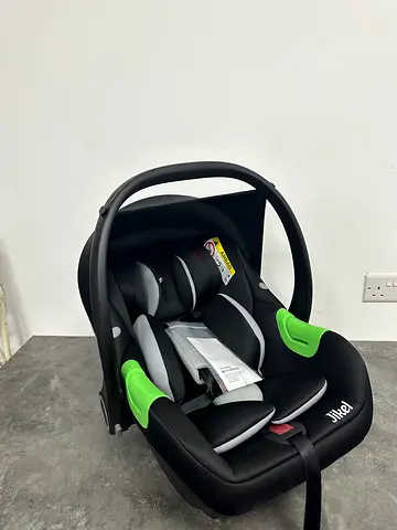 Brand new-Infant carseat, baby carrier-Black